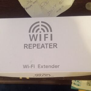 WiFi Repeater Extender - White